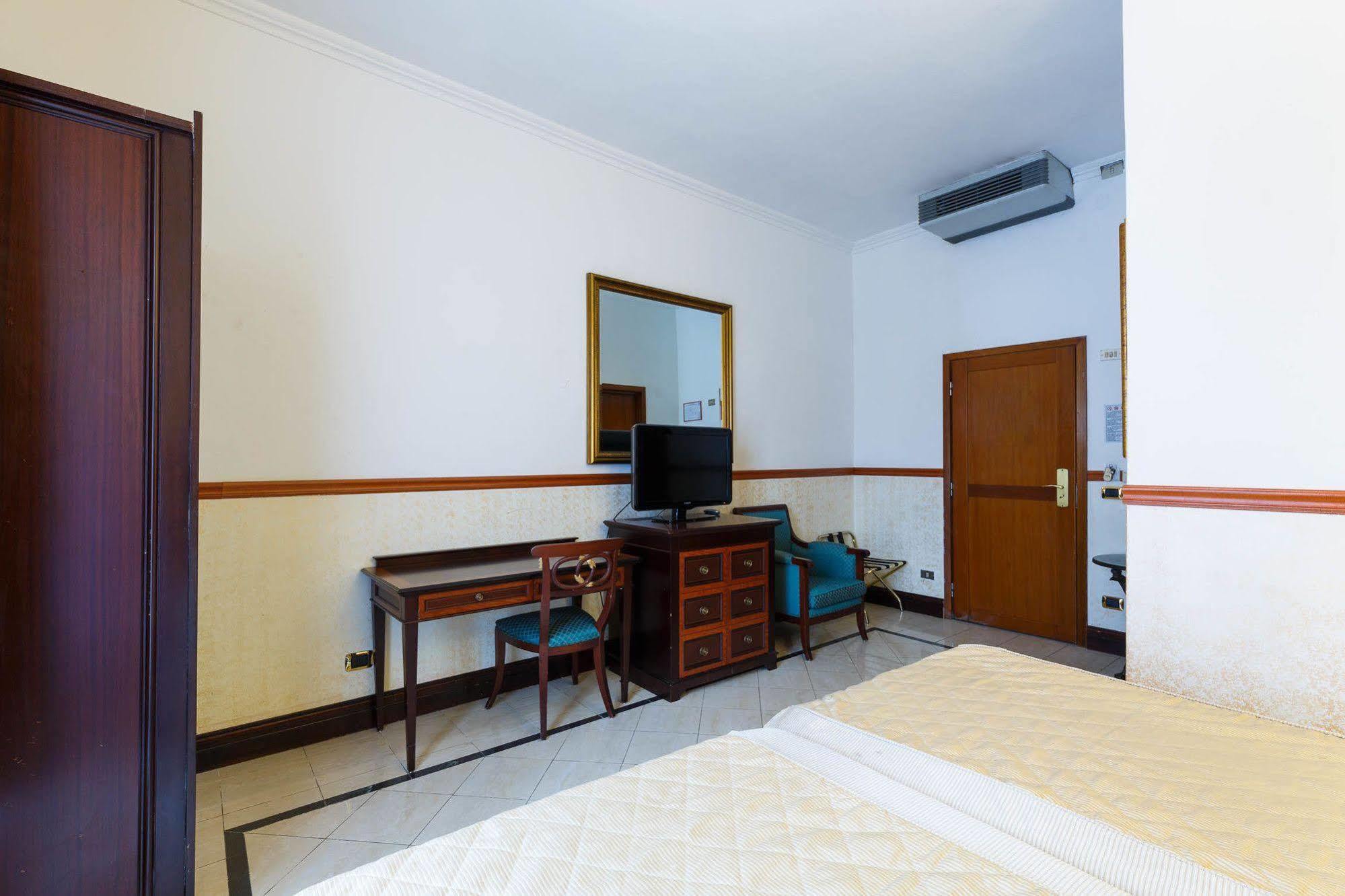 Repubblica Hotel Róma Kültér fotó